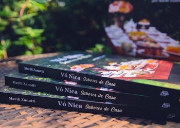 Livro de receitas com renda revertida para a AMA ganha segunda edição