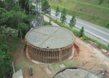 Novo reservatório do bairro Corticeira, em Guaramirim, está em fase final de construção