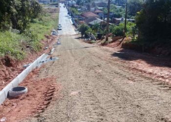 Guaramirim inicia trabalhos para pavimentação da rua Vilibaldo Bruehmüller