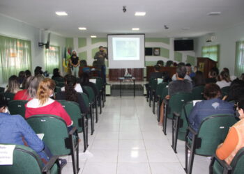São João do Itaperiú lança plataforma virtual para educação