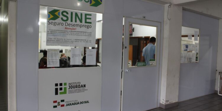 Jaraguá fecha 1º trimestre com saldo positivo na geração de emprego