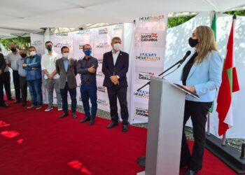 [Vídeo] Em Guaramirim, Governadora autoriza execução das obras de arte na BR-280