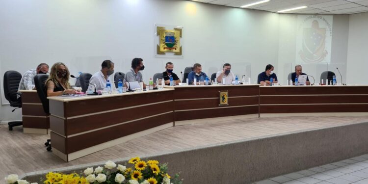 Vereadores de Guaramirim aprovam apoio para a Ação Social e Associação Fome de Amor