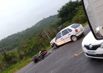 Motociclista fica ferido após acidente envolvendo carro em Guaramirim