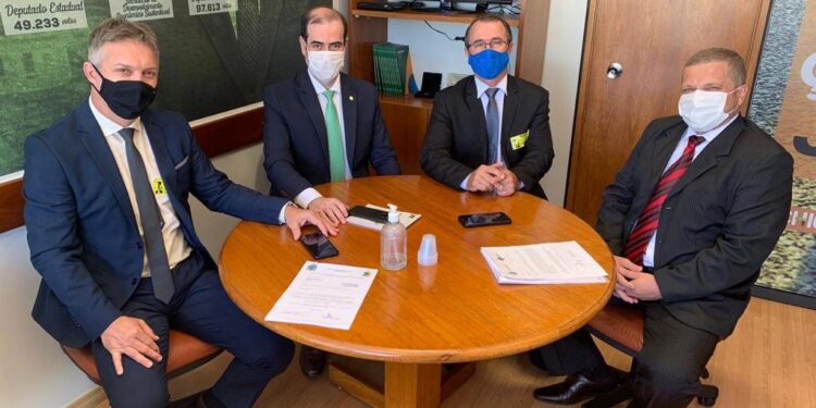 Em Brasília, prefeito de Guaramirim solicita recursos