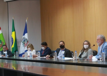 Em reunião na Acij, Daniela Reinehr anuncia investimentos para Joinville