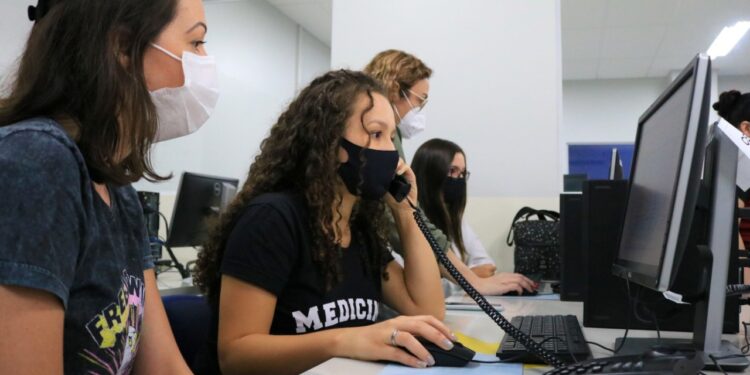 Mais de três mil pacientes covid foram monitorados por alunos da Estácio em Jaraguá do Sul