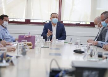 Carlos Moisés reúne secretários e determina ações para acelerar entregas do Governo do Estado