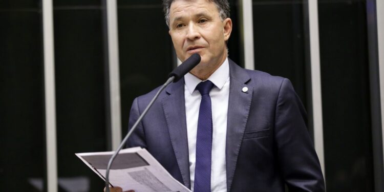 Reforma administrativa começa a ser analisada na Comissão