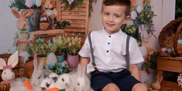 Menino de três anos morre esmagado em equipamento automático em SC