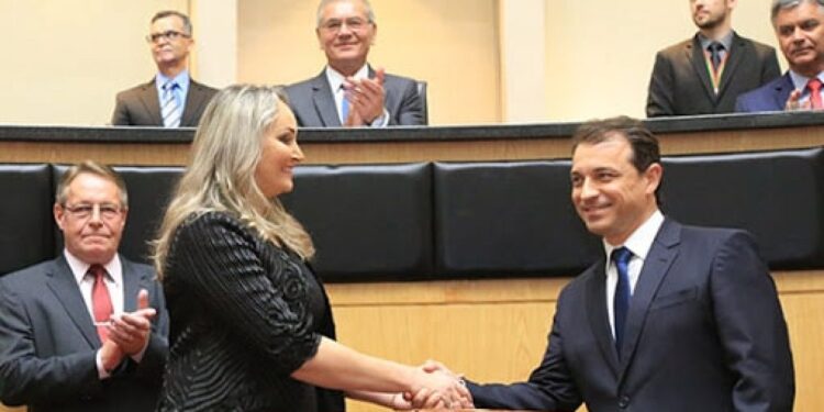 Julgamento de Carlos Moisés pode ser suspenso