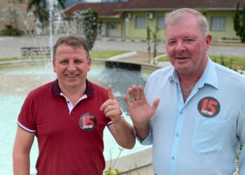 Prefeito de Schroeder e vice prestam contas dos primeiros 100 dias de governo