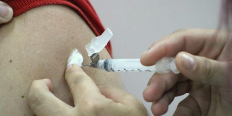 Vacinação covid liberada para pessoas a partir de 45 anos, com comorbidades e deficiências, em Jaraguá do Sul