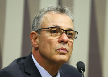 Ministro de Minas e Energia fará pronunciamento em cadeia de rádio e TV