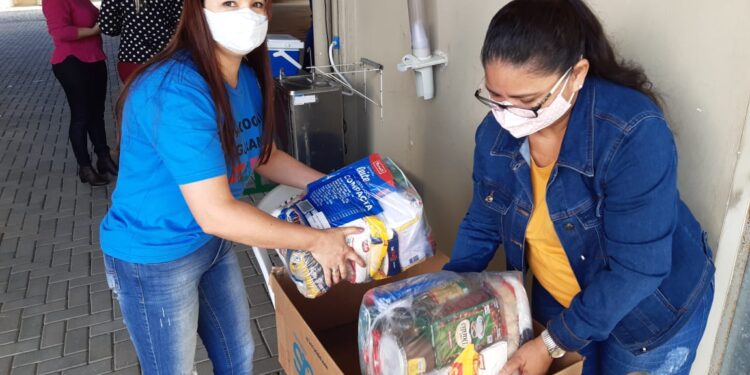 Campanha Guaramirim Solidária arrecada doações de alimentos na vacinação contra a covid