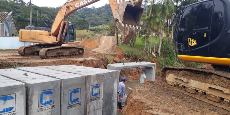 Prefeitura de Jaraguá do Sul instala galerias no Ribeirão Cavalo