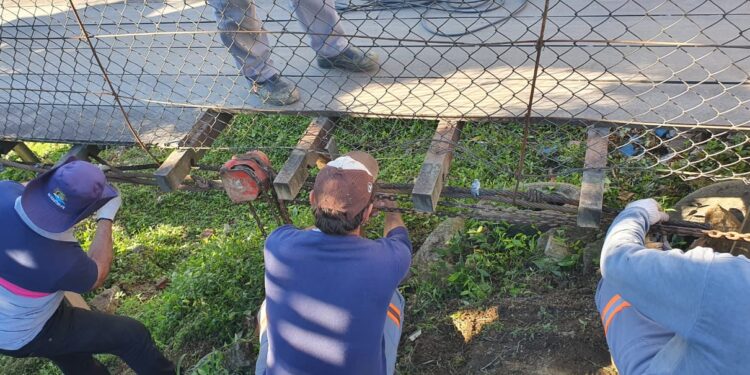 Ponte pênsil entre Jaraguá Esquerdo e Barra passa por manutenção