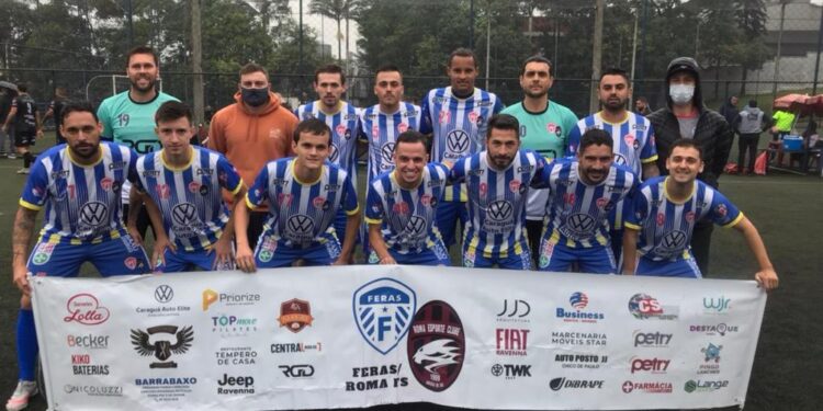 Time formado por ex-jogadores de futsal disputa torneios de FUT 7 e futsal