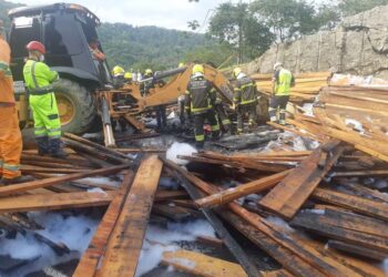 Quatro pessoas morrem em acidente na BR-101, em Balneário Camboriú