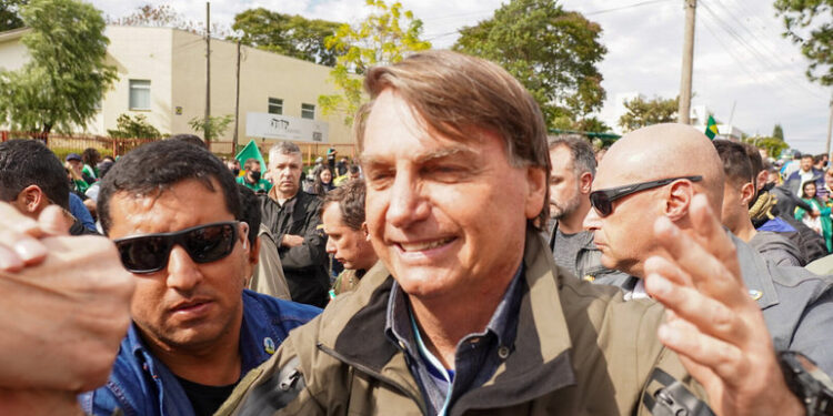 Bolsonaro realiza motociata em Chapecó