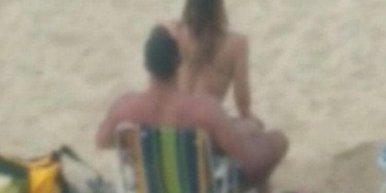 Casal é flagrado fazendo sexo em praia de Santa Catarina