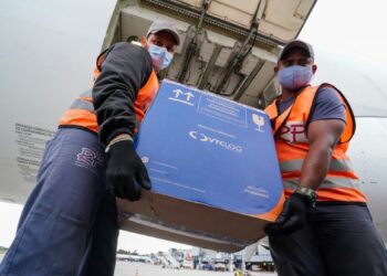 Santa Catarina recebe mais de 153 mil doses de vacina contra a Covid-19