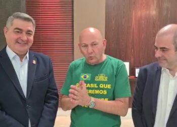 [VÍDEO] Prefeito Antídio Lunelli, deputado Chiodini e Luciano Hang se reúnem