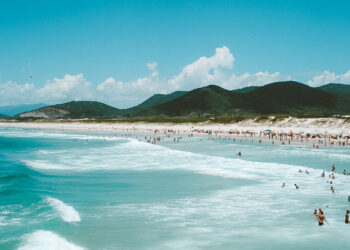 Empresários do turismo querem a volta do horário de verão