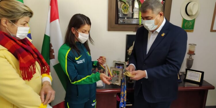 Jaraguaense Simone Ferraz é convocada para as Olimpíadas