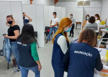 Vacinação contra Covid será retomada nesta sexta-feira em Jaraguá do Sul