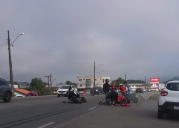 Acidente entre moto e carro é registrado na BR-280, em Guaramirim