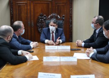 Prefeito de Guaramirim se encontra com ministro de Bolsonaro