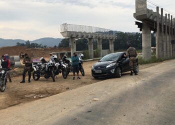 Mais de 80 carros são removidos ao pátio na operação “Documento Legal”, em Jaraguá do Sul e região