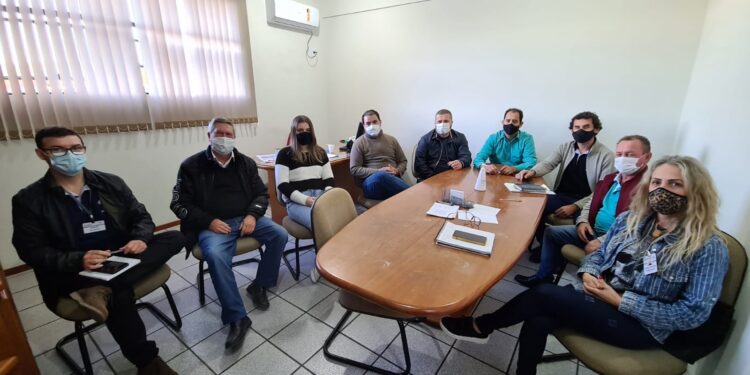 Vereadores buscam esclarecimentos sobre atendimento de animais em Guaramirim