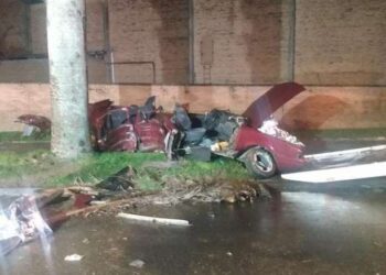 Duas pessoas morrem em acidente em Blumenau