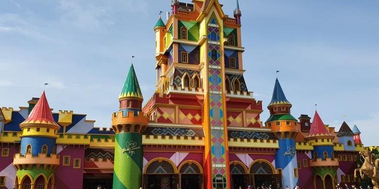 Beto Carrero faz promoção para estimular segunda dose da vacina