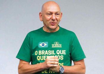 Empresário Luciano Hang pede volta do horário de verão