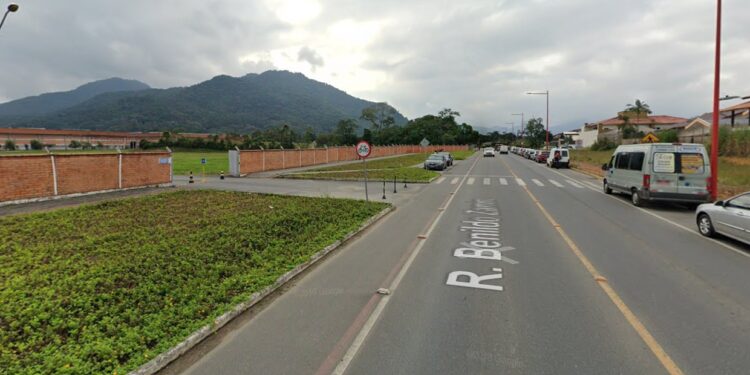 Trânsito será alterado em rua em frente à WEG