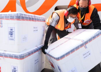 Santa Catarina recebe 220 mil doses da vacina contra a Covid-19