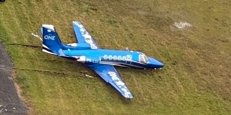 Avião de empresário jaraguaense sai da pista em Araquari