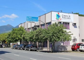 Câmara de Jaraguá do Sul firma contrato com Católica-SC para sede provisória