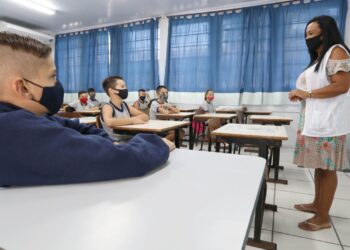 Joinville terá aulas 100% presenciais para alunos do 1º ao 3º ano do Ensino Fundamental