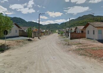 Rua José Scheuer recebe ordem de serviço para pavimentação