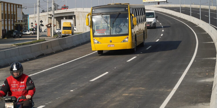 Governo do Estado libera tráfego de veículos no novo elevado da BR-280, em Guaramirim