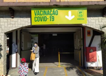 Central de Vacinas Covid terá horário ampliado nesta sexta-feira (27) em Jaraguá do Sul