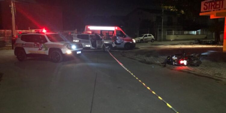 Motoboy é assassinado com pelo menos 17 tiros em Joinville