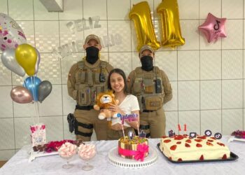 Policiais de Jaraguá do Sul e Guaramirim participam de festa de aniversário de crianças