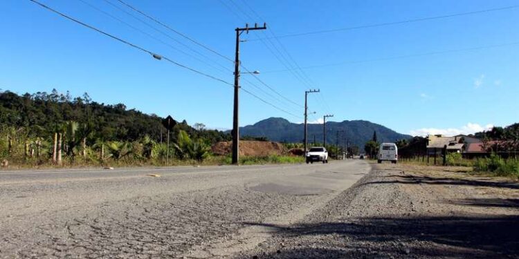 Rua Carlos Oechsler, na Figueira, deverá ser recuperada