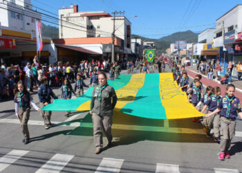 Desfile Cívico de 7 de setembro é cancelado nos municípios da região
