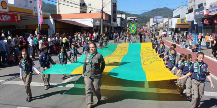 Desfile Cívico de 7 de setembro é cancelado nos municípios da região